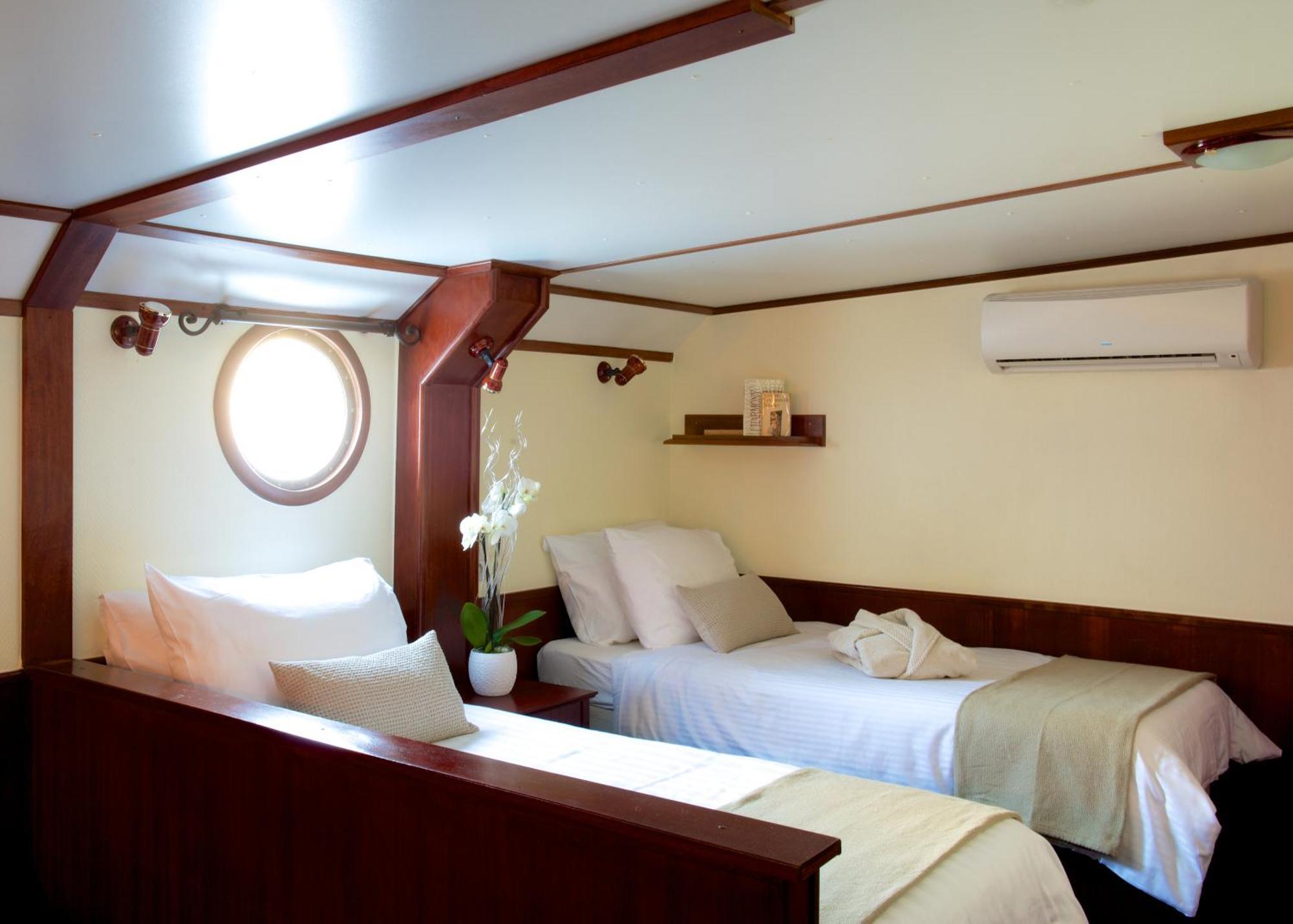 Bateau Hotel A Quai Le Chardonnay Avignon Room photo