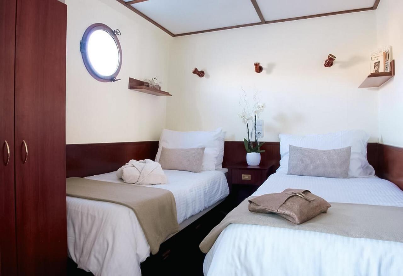 Bateau Hotel A Quai Le Chardonnay Avignon Exterior photo
